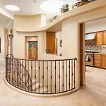 B5368 Crystal Shores Villa